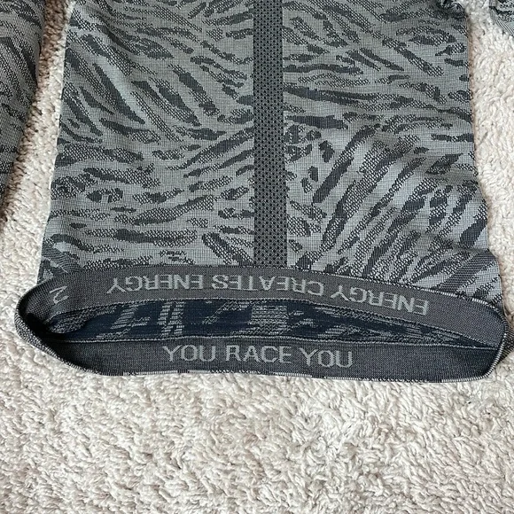 Lululemon Swiftly Tech Long Sleeve Shirt 2.0 *Race Length - Picture 7 of 9